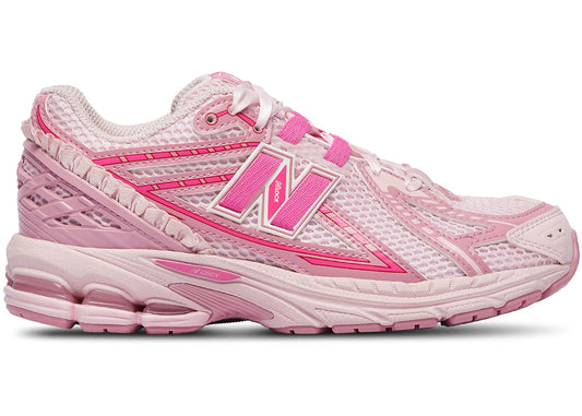 New Balance 1906R
Rose Sugar Pink Satin